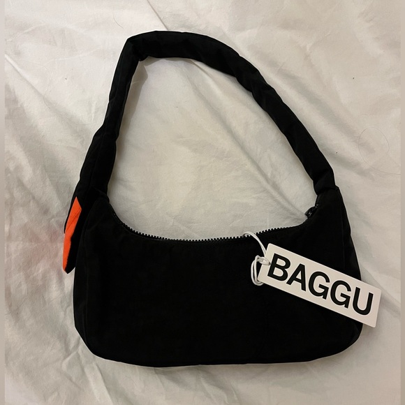 NWT BAGGU swan bag in black - Picture 3 of 5